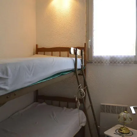 Studio Cabine 4 Pers, Proche Port Et Commerces, Cap D'agde - Fr-1-249-325 Агд