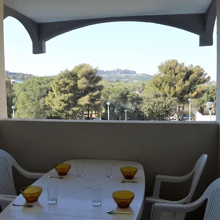 Studio Cabine 4 Pers, Proche Port Et Commerces, Cap D'agde - Fr-1-249-325 Апартаменты *