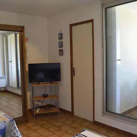 Studio Cabine 4 Pers, Proche Port Et Commerces, Cap D'agde - Fr-1-249-325 Апартаменты *